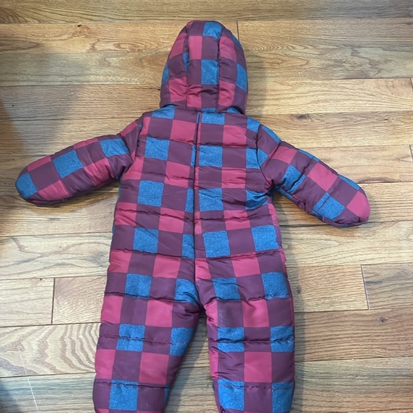 Oshkosh Infant Bunting Snowsuit. Size 3-6 months. Brand new, never used - Picture 8 of 9